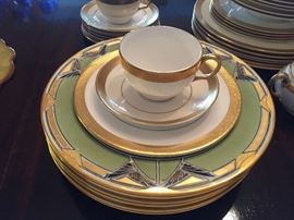 Gold Embellished Porcelain Formal China