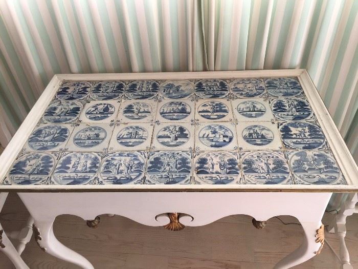 Danish painted table, by Lysberg, Hansen & Terp, circa 1950, with 17th / 18th century Delft tiles top.
