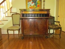 Great antique/vintage cabinet