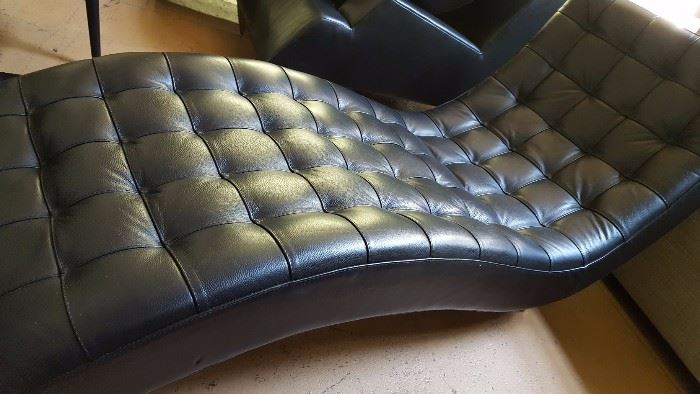 Vintage Roche Bobois Black Leather Chaise Lounge