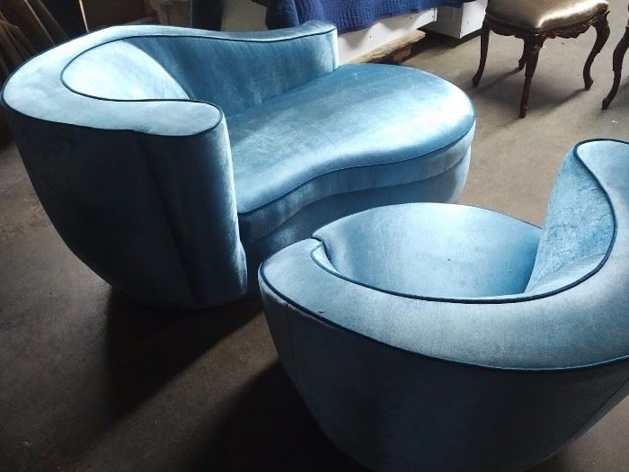 Designer Nautical Swival Chair and Matching Chaise Lounge