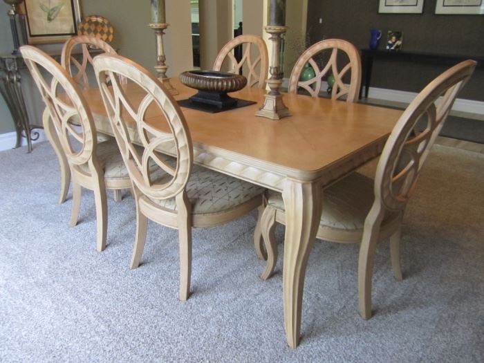 DINING ROOM TABLE AND 6 CHAIRS BY BERNHARDT 2 LEAVES 