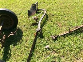 Top of yard - clothesline area - Sold