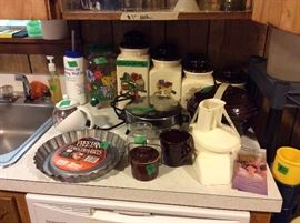 Kitchen canisters & other items