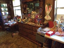 Bedroom with dolls & decor. Great dresser with mirror