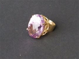 Lot 72. 14K Yellow Gold and Oval Cut Amethyst Ring
