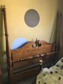 American Drew canopy bed, double.  PRE-SALE $150