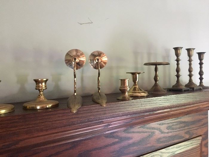 Variety of brass items, including a set of sconces
