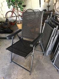patio chairs & 2 lounge chairs, fold up
