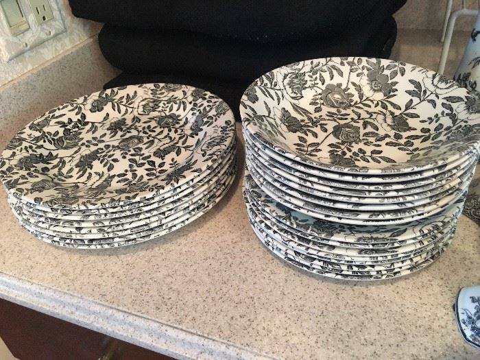 Churchill plates, made in England