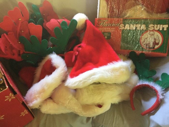 Santa hats & reindeer ears (5 sets available)