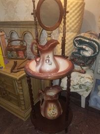 Pitcher/bowl & wash stand