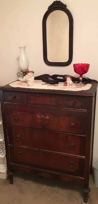 Old & Nice Chest of Drawers & Antique Mirror