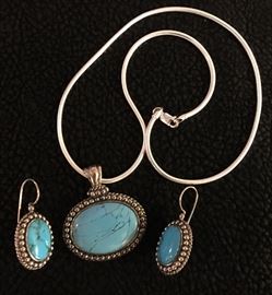 Turquiose Necklace and Earrings 