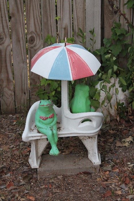 Frog yard art