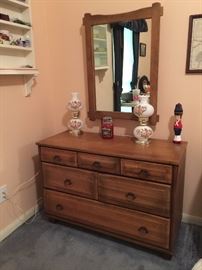 small dresser, pair lamps