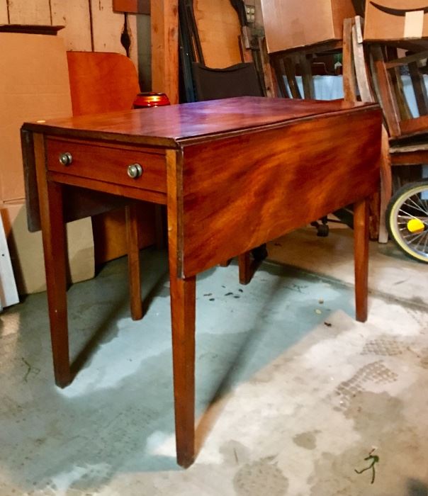 $200 Antique English drop leaf table with drawer. Circa 19th century. Dimensions 36.0ʺW × 21.5ʺD × 20.0ʺH, open, table is 41" D. 