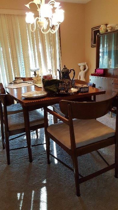 Mid Century Modern Table &  Chairs