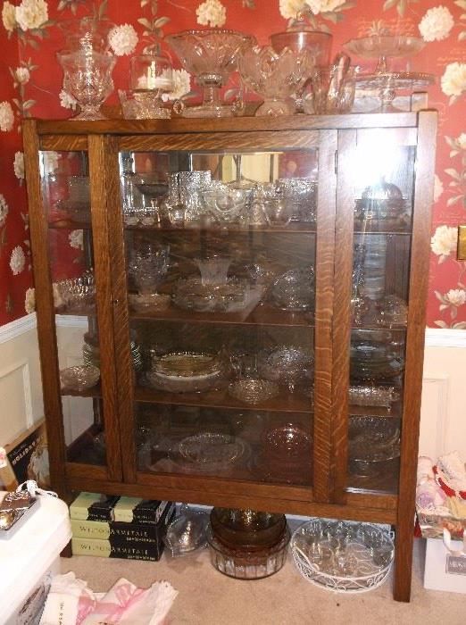 Mission tiger oak china cabinet in immaculate condition with pressed and cut glass