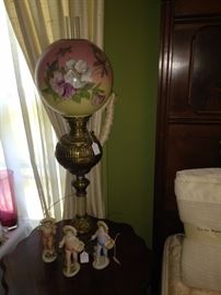 Another antique lamp