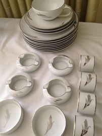 148 pieces of handpainted porcelain Fukagawa "Arita" china brought to the USA in 1950's from Japan