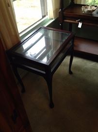 Glass top display table