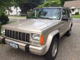 1995 Jeep Cherokee Country                                       May be pre-sold at asking price - call Diane 313-7188 