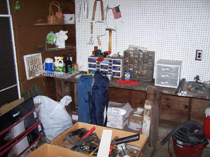 TOOLS & MORE GARAGE ITEMS