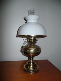 1 of 2 matching brass lamps