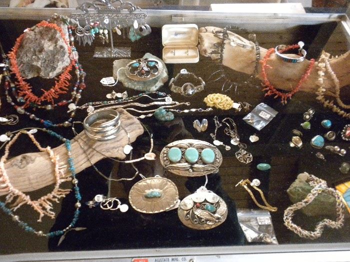 VINTAGE CORAL AND TURQUOISE JEWELRY