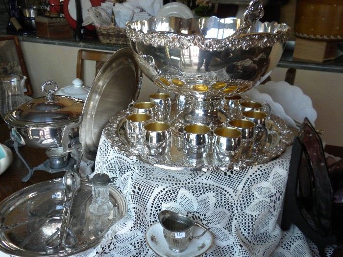 GORGEOUS SILVER PUNCH BOWL