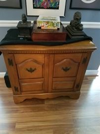 Double Door Maple Cabinet. Needs Veneer repair on top right. $100.