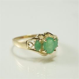 Emerald 3 Oval Stone Cut 1.5carat 14karat Gold Ring Vintage