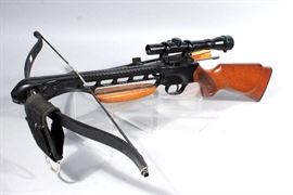 Barnett 150 Lb Draw Crossbow with Scope, Built-In Quiver, and 3 Horton Arrows