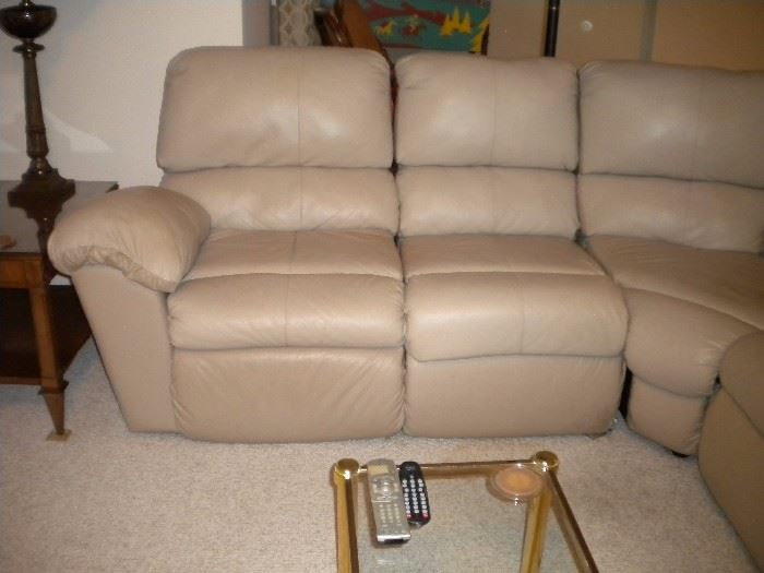 Sleeper/recliner leather sectional