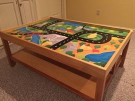 Child's play table