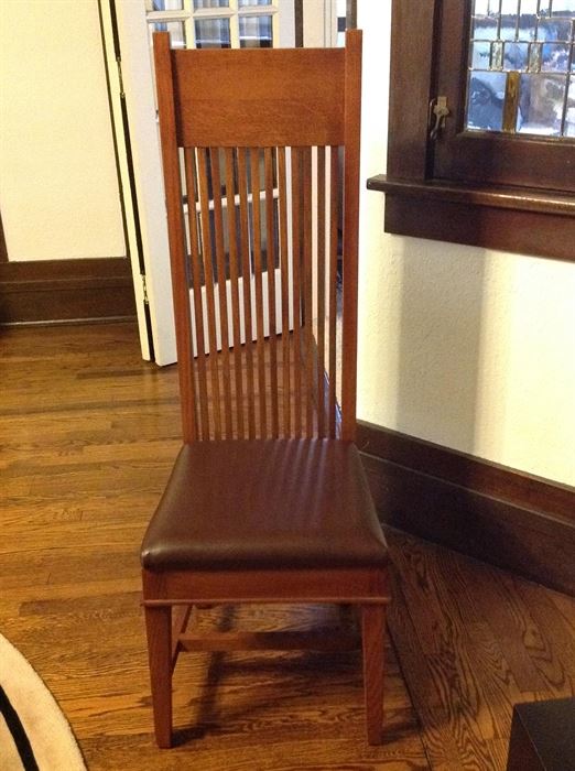  Frank Lloyd Wright chairs