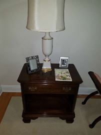 Pair of Ethan Allen Night Stands 1 of 2