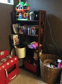 Children's Books & Toys