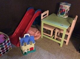 Child's Play Table & chairs, Toys