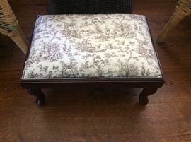 Toile Footstool