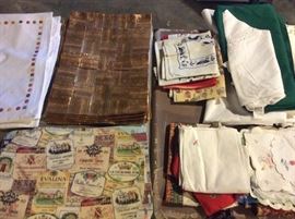 Place mats & Linens