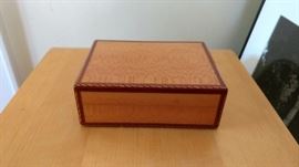 Hemes Box