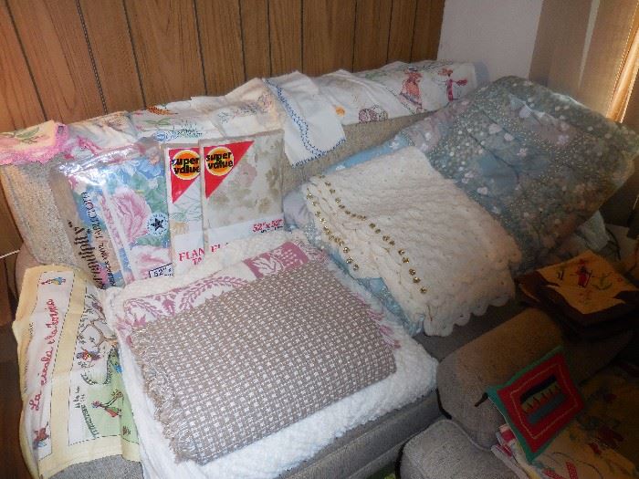 Vintage Blankets, Table Linens..HEY there is  COUCH under all that..and its nice!!