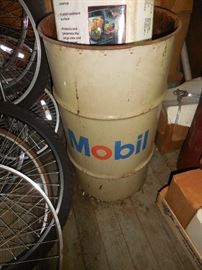 Vintage Mobil can