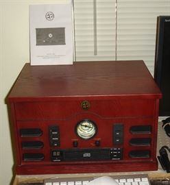 Combo turntable/CD player/radio/cassette player