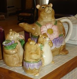 Bear tea set