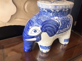 Medium Size Elephant