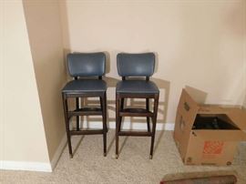 set of bar stools -there are 4