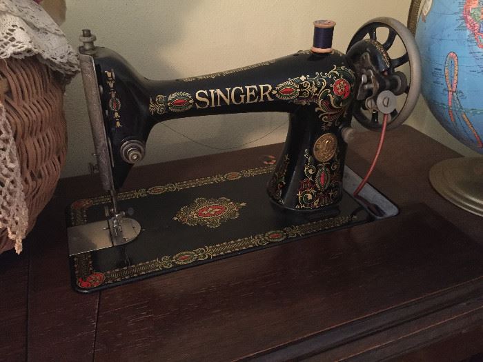 Vintage Singer Sewing machine